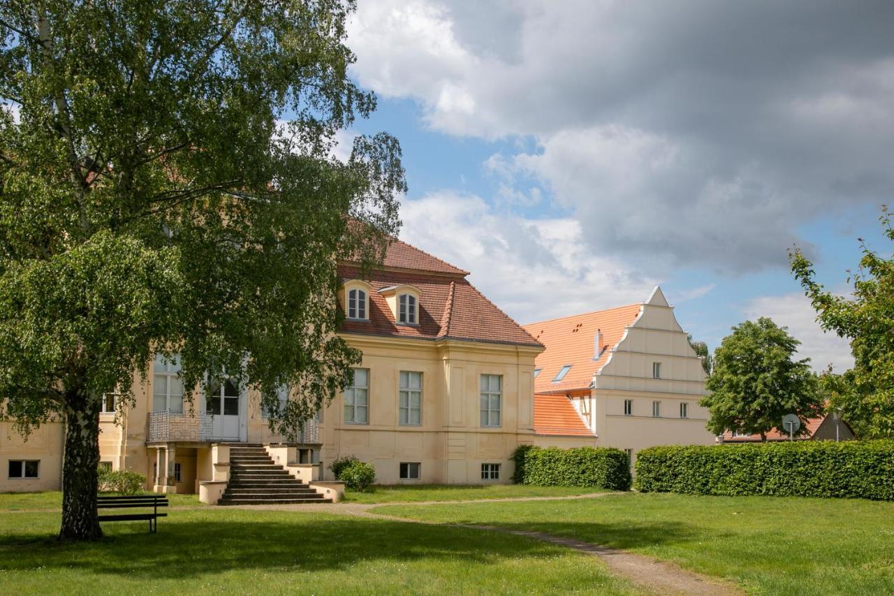 Gaestehaus Reckahn Der Rochow Akademie Екстериор снимка
