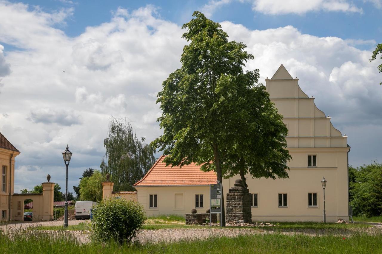 Gaestehaus Reckahn Der Rochow Akademie Екстериор снимка
