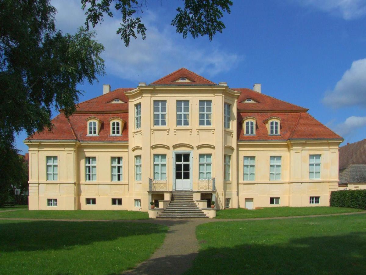 Gaestehaus Reckahn Der Rochow Akademie Екстериор снимка
